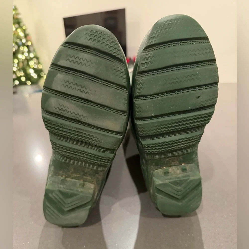 Hunter Original Tall Rainboot in‎ Green Size Womens 5 Mens 4